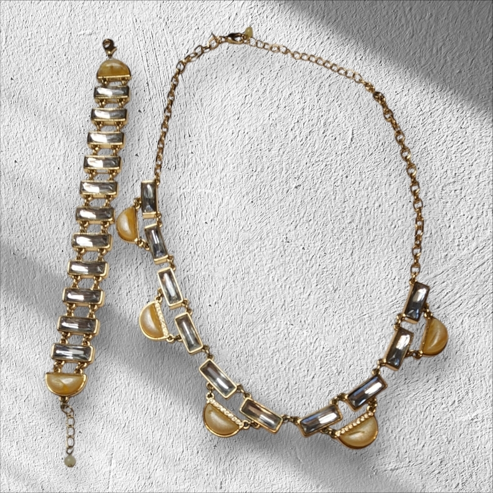 Vintage Avon Gold Tone Geometric Art Deco Style Necklace & Bracelet Set Womens